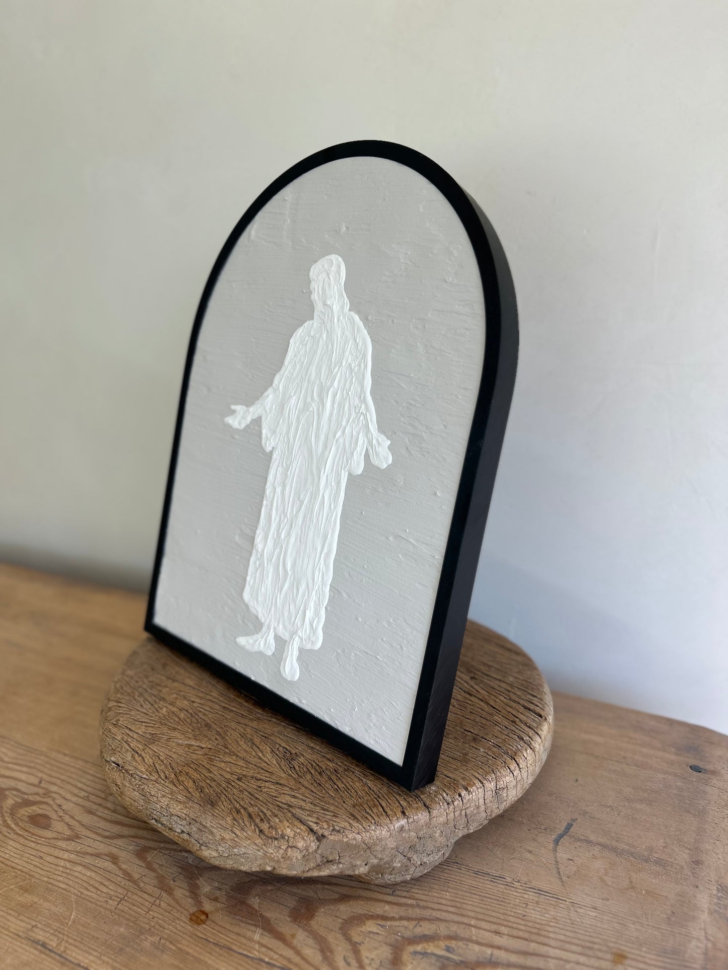 Black Arched Frame